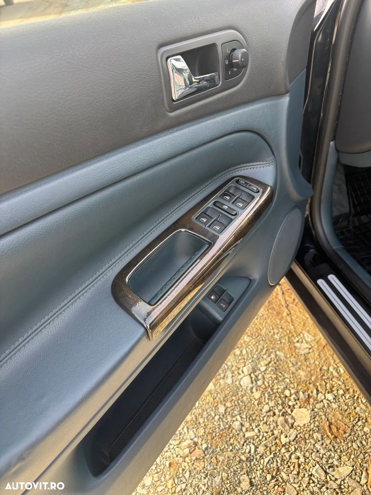 Volkswagen Passat 2.0 TDI DPF Exclusive - 14