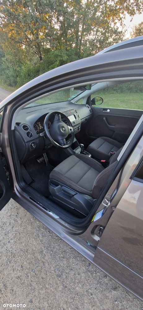 Volkswagen Golf - 5