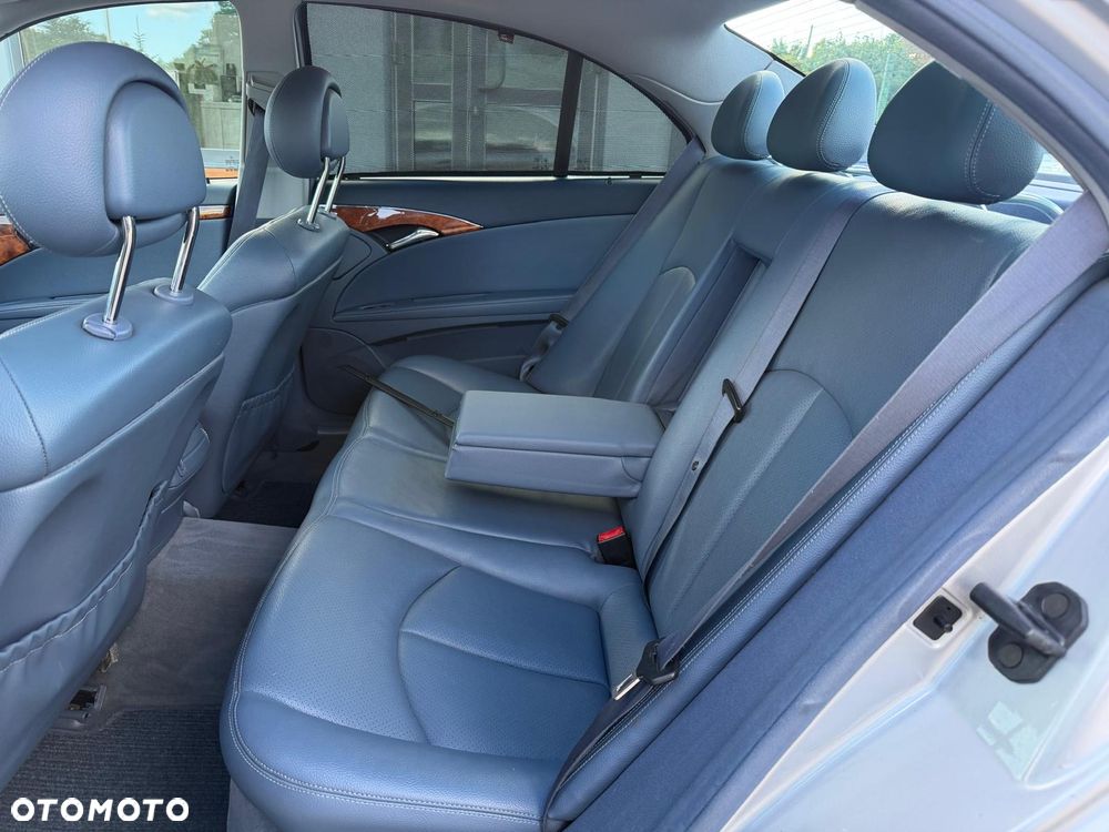 Mercedes-Benz Klasa E 220 CDI T Elegance - 16