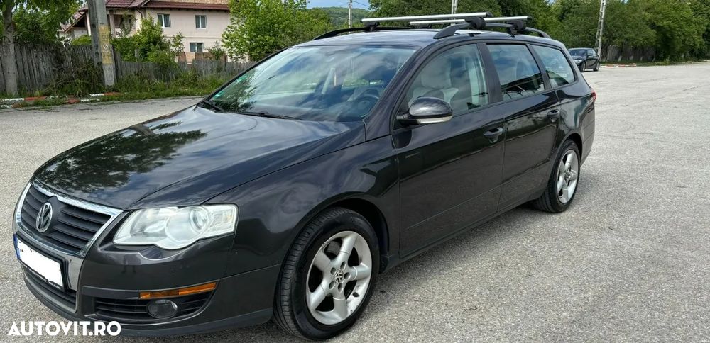 Volkswagen Passat - 2
