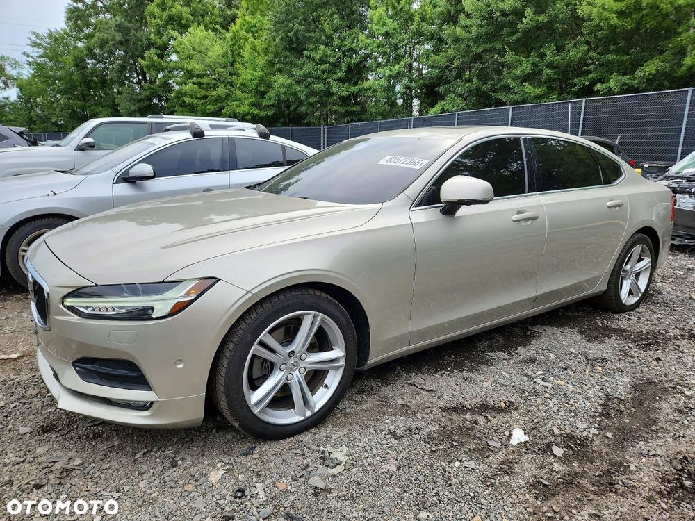 Volvo S90 T5 Momentum - 2