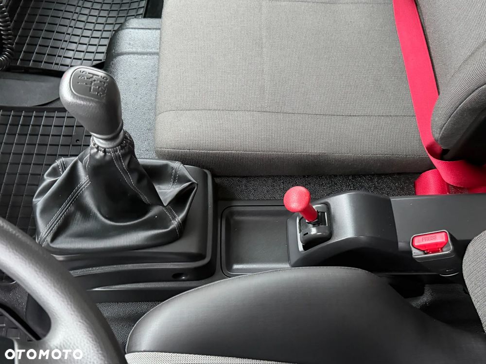 Renault D 7.5 // EKSPOZYCJA // SKLEP MOBILNY // ZABUDOWA WYSTAWOWA // SHOWROOM MOBILNY // - 31