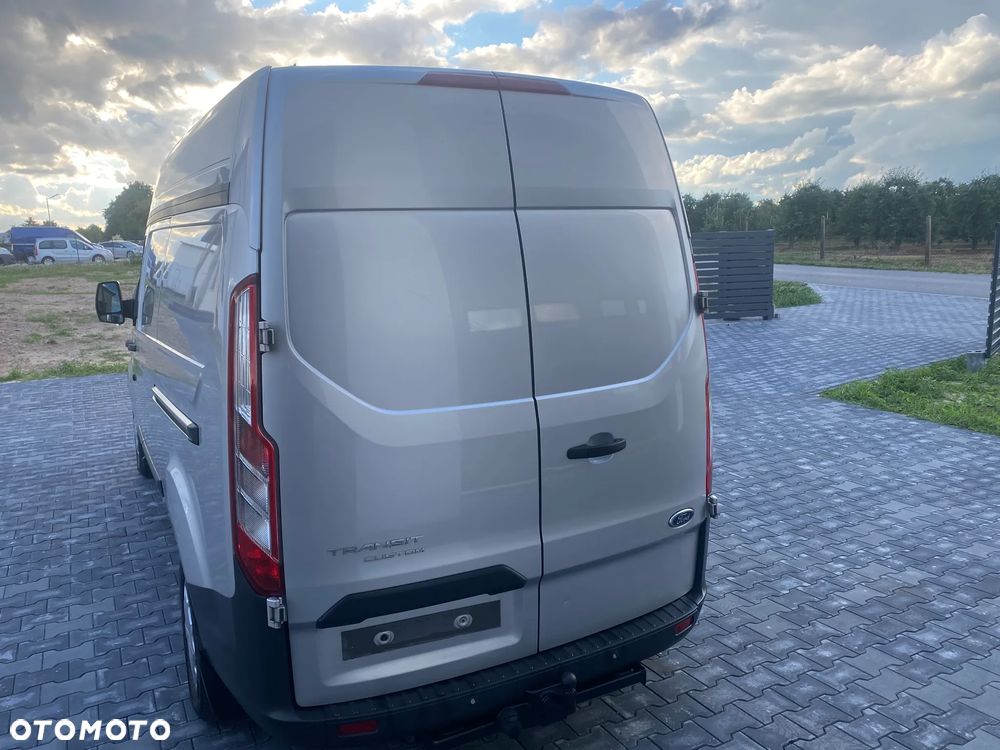 Ford TRANSIT CUSTOM - 9