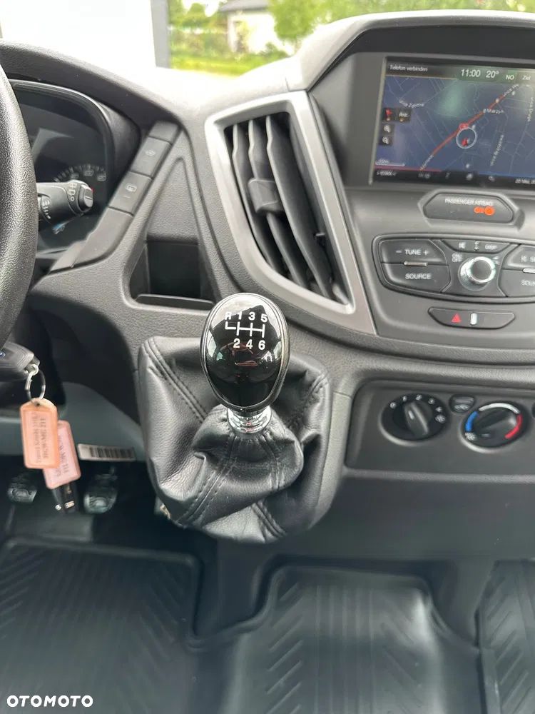 Ford Transit L2H2 AWD Trend - 32