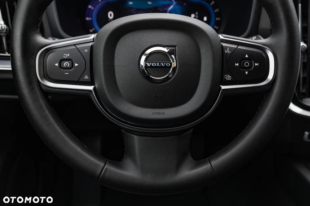 Volvo V60 B3 B Essential - 29