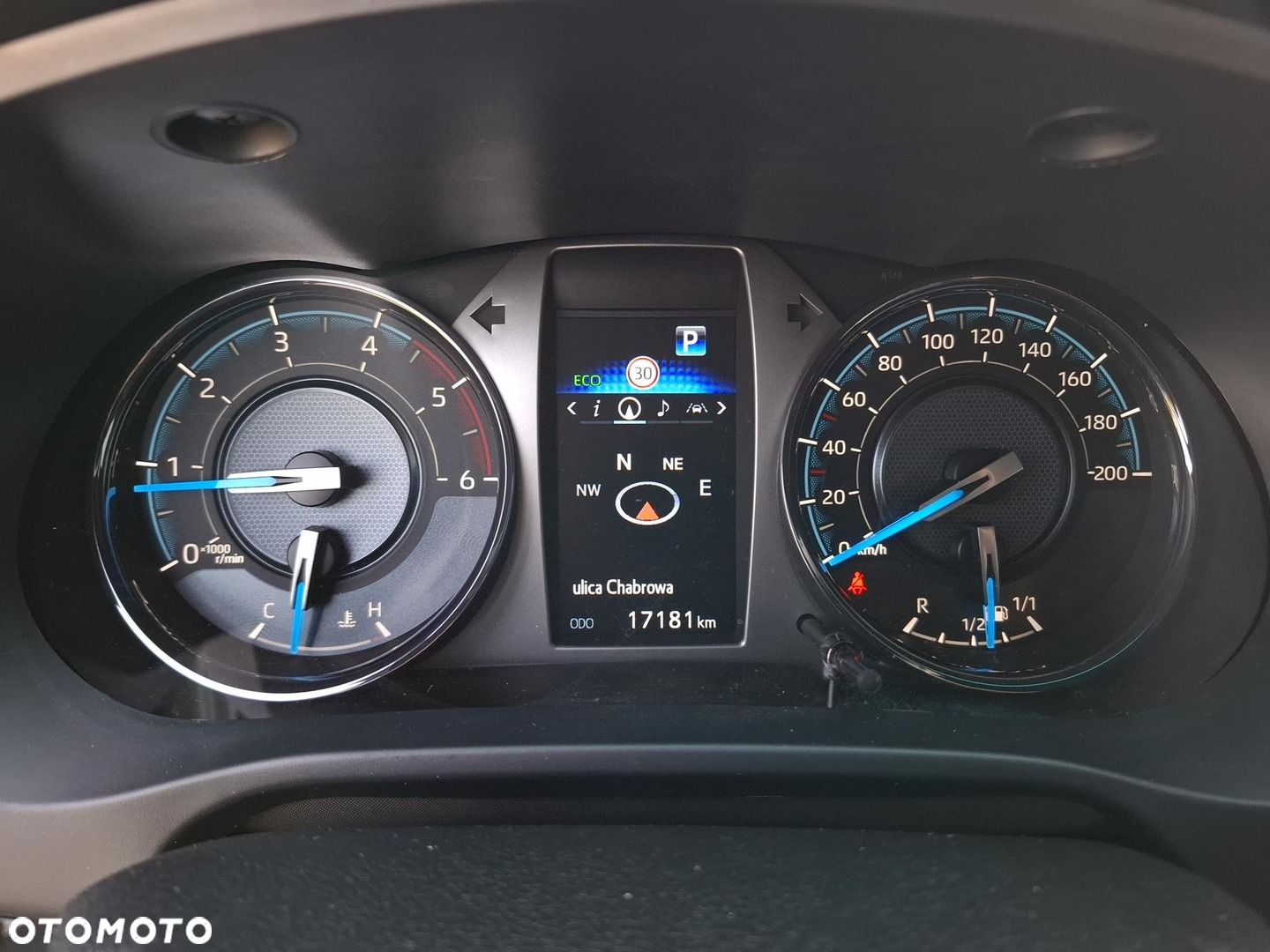 Toyota Hilux 2.8 D-4D Double Cab Invincible Sport 4x4 - 5