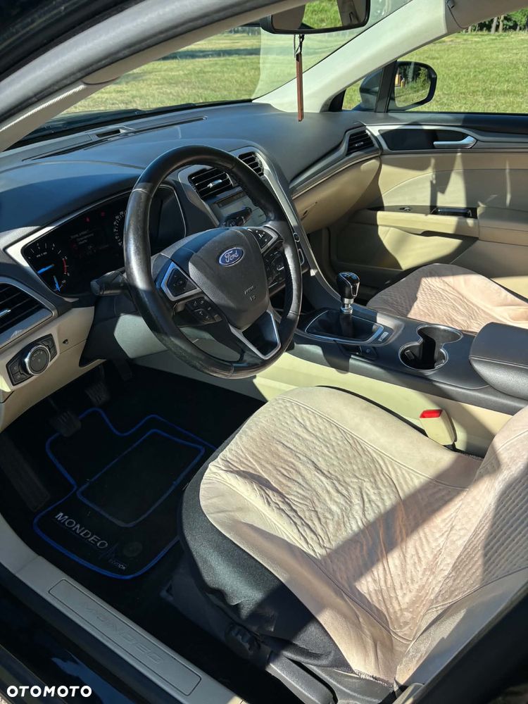 Ford Mondeo 2.0 TDCi Titanium - 12
