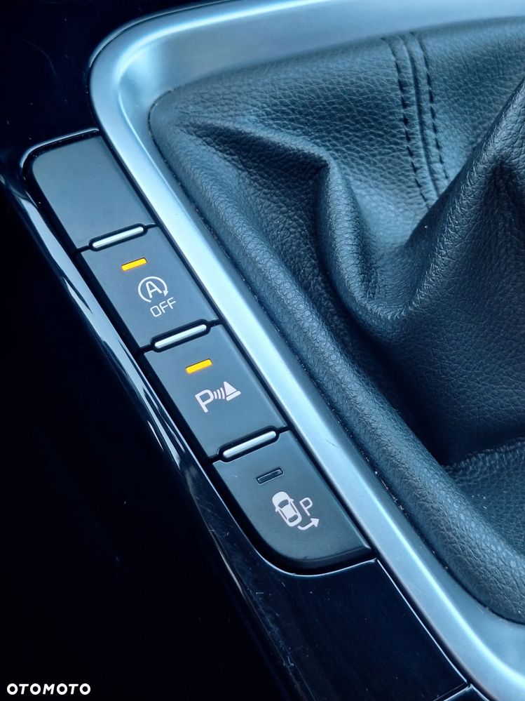 Kia XCeed 1.5 T-GDI L Business Line - 25