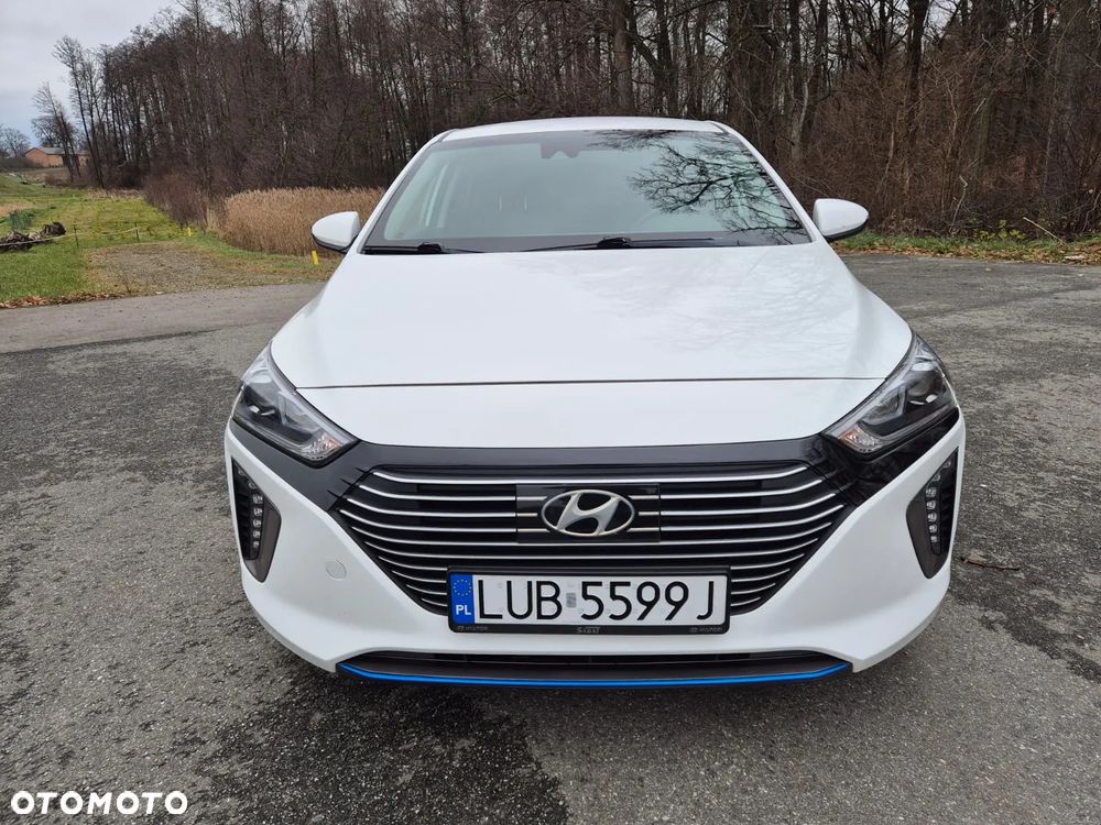 Hyundai IONIQ 1.6 GDI Premium - 23