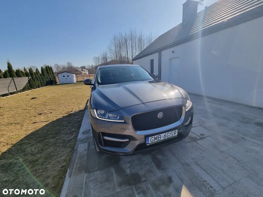 Jaguar F-Pace - 9
