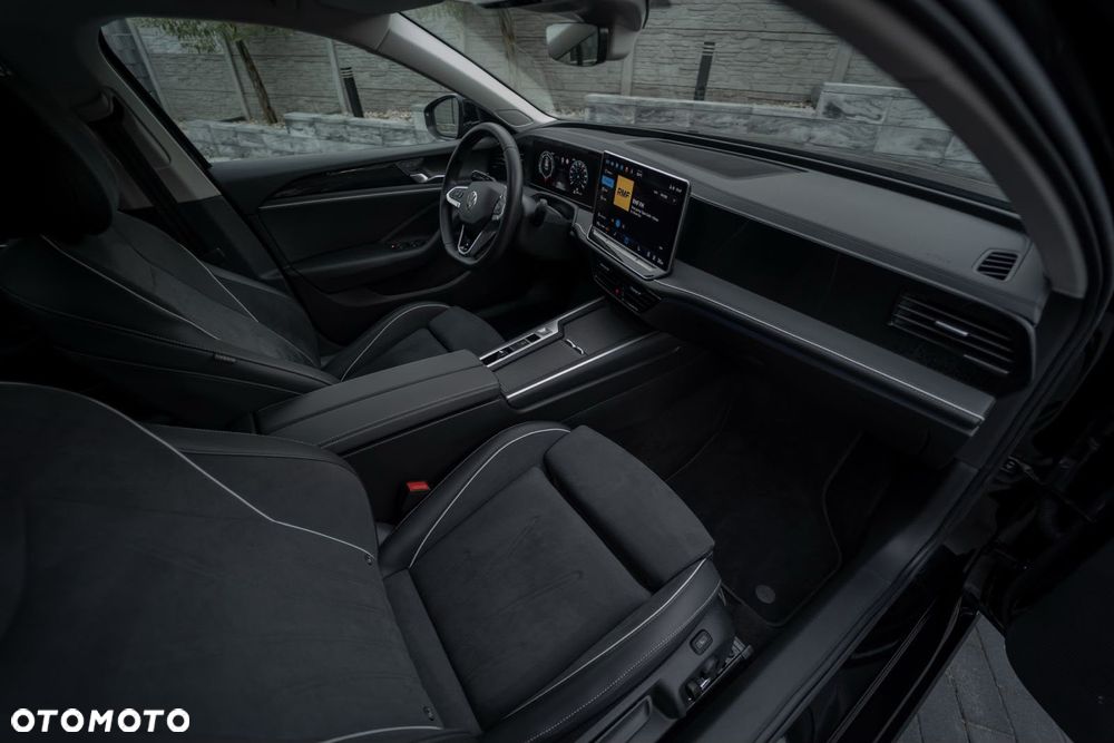 Volkswagen Passat 2.0 TDI SCR DSG Business - 17