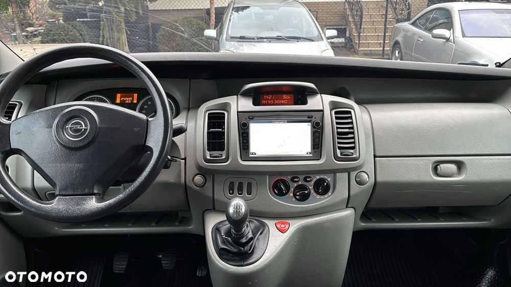 Opel Vivaro L2H1 2.9t - 19