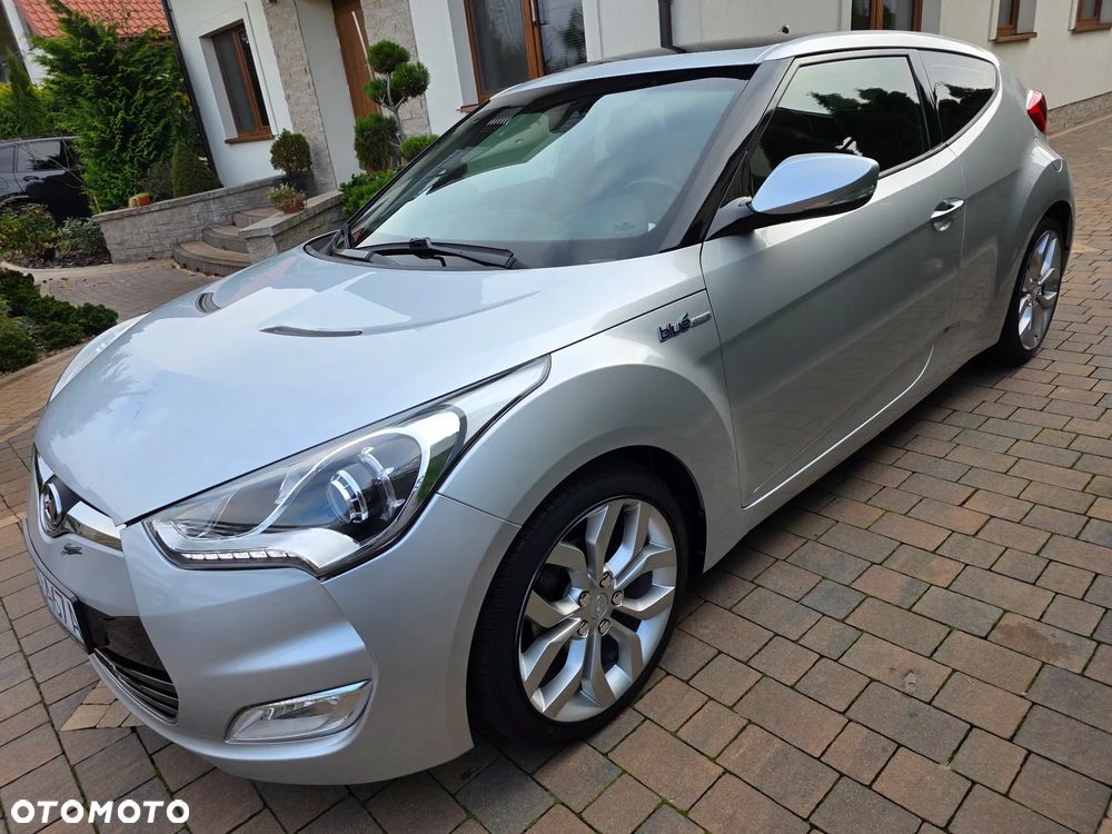 Hyundai Veloster - 17