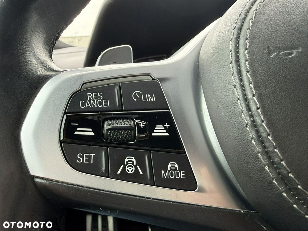 BMW Seria 8 840i xDrive - 30