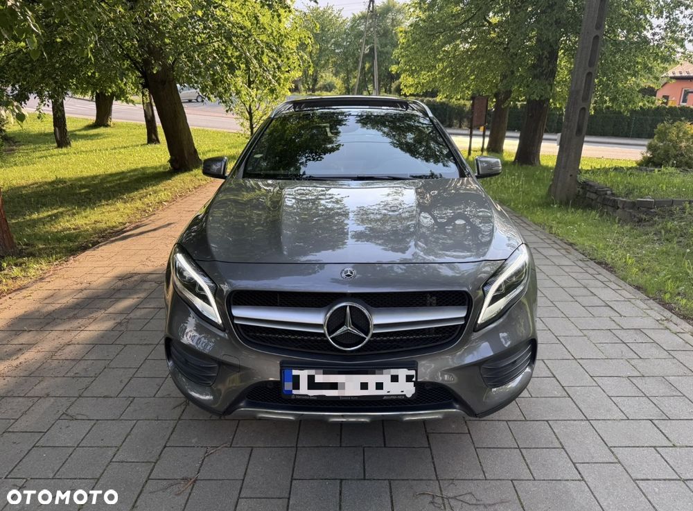 Mercedes-Benz GLA 220 d 7G-DCT AMG Line - 4