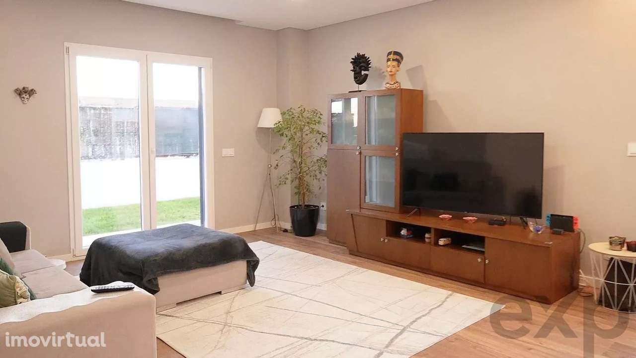 Excelente Moradia V4 Nova com Piscina - Grande imagem: 4/28