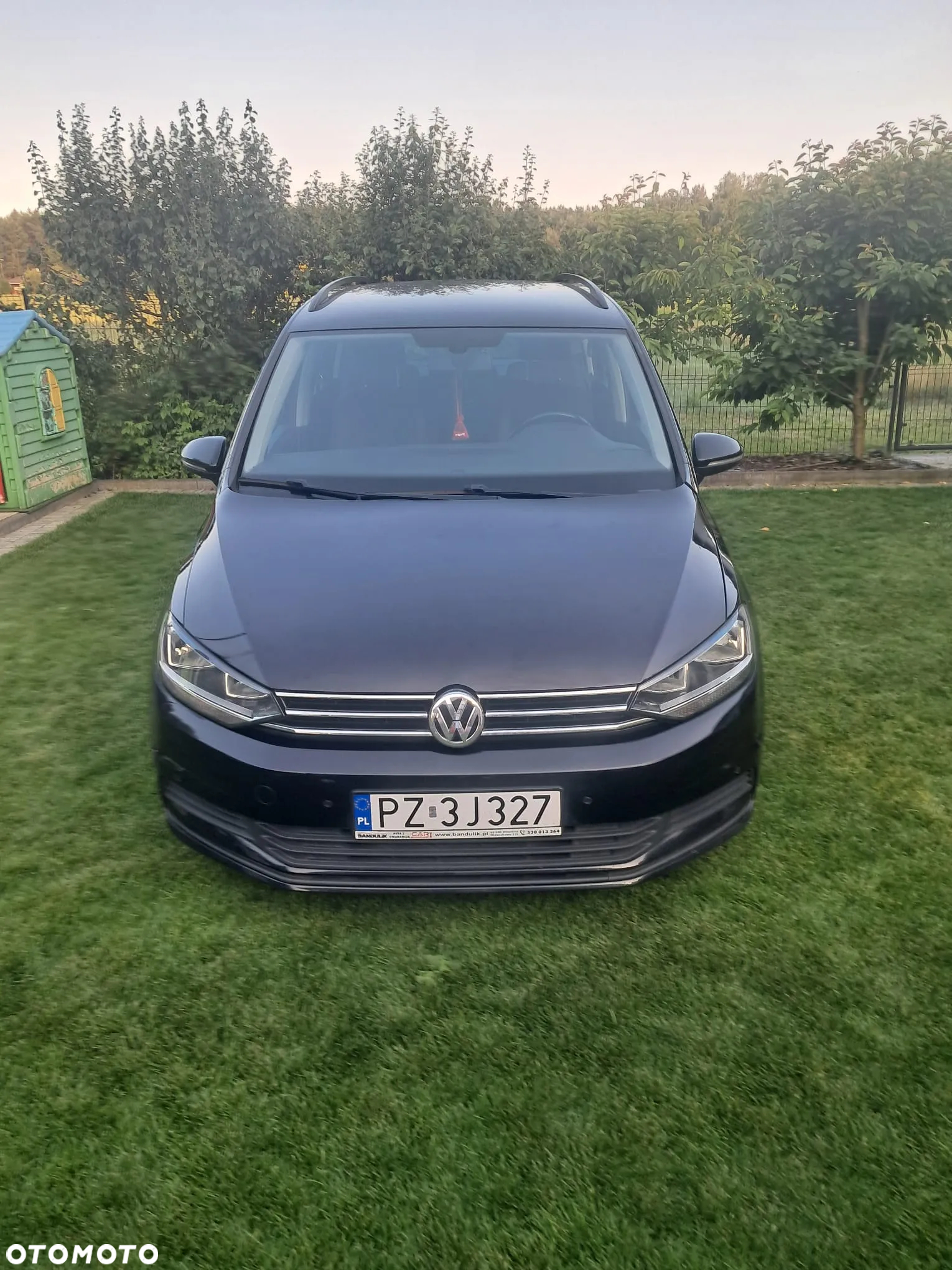 Volkswagen Touran - 4