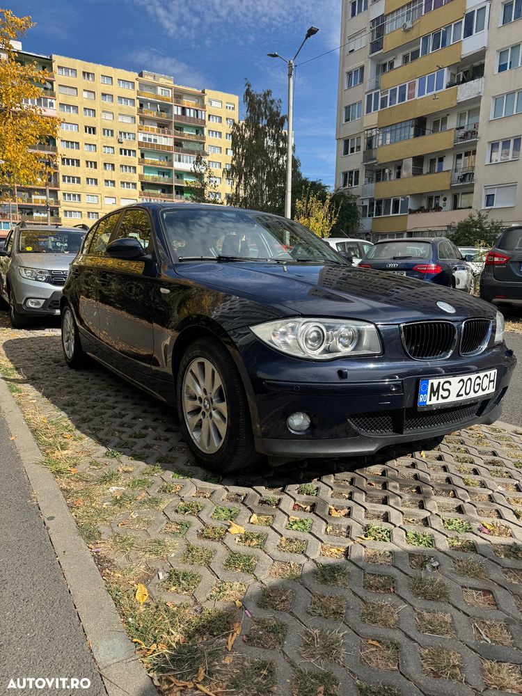 BMW Seria 1 118i Aut. - 1