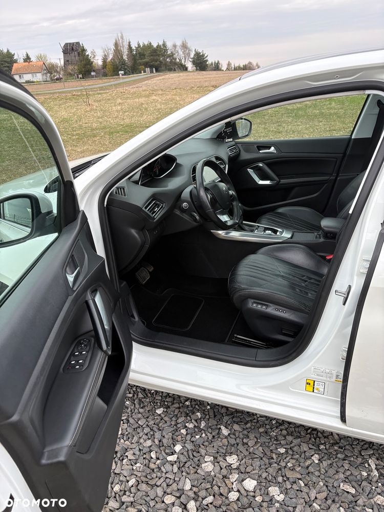 Peugeot 308 BlueHDi FAP 150 EAT6 Stop & Start Allure - 13