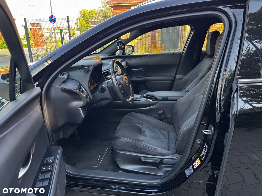 Lexus UX 250h GPF Prestige 2WD - 28
