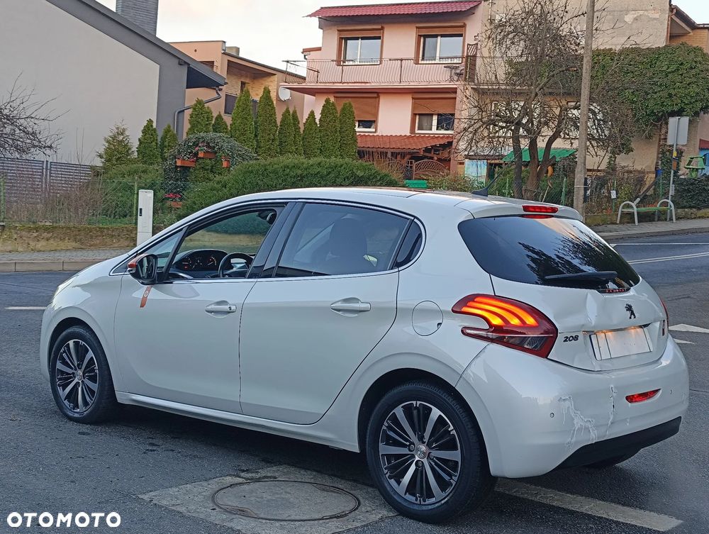 Peugeot 208 PureTech 110 Stop & Start EAT6 Tech Edition - 27