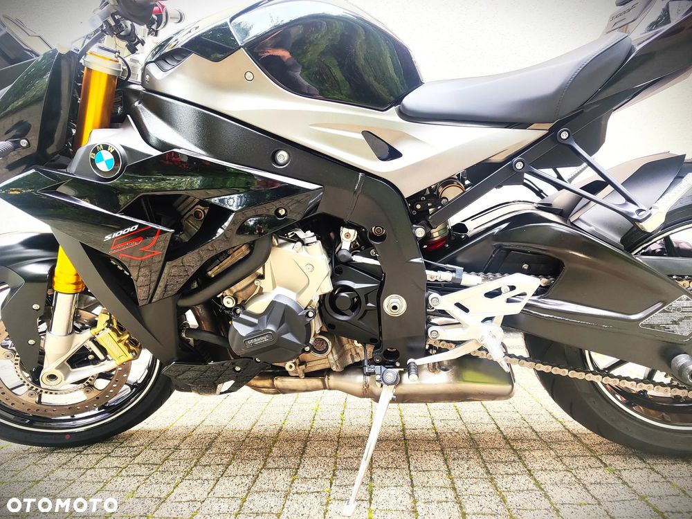 BMW S - 16