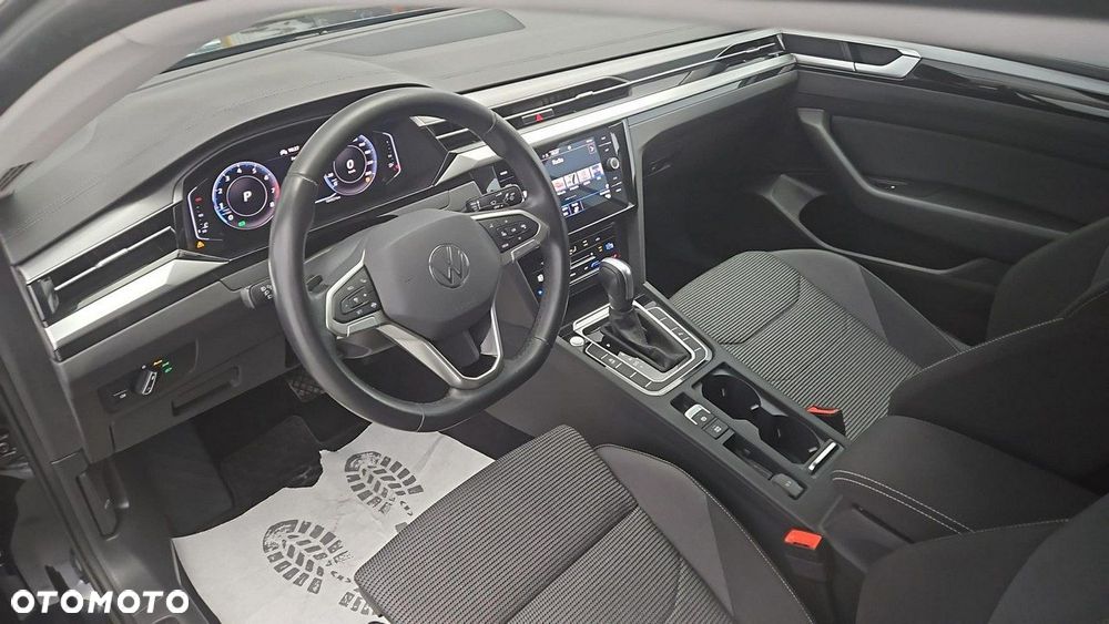 Volkswagen Arteon 2.0 TSI Essence DSG - 9