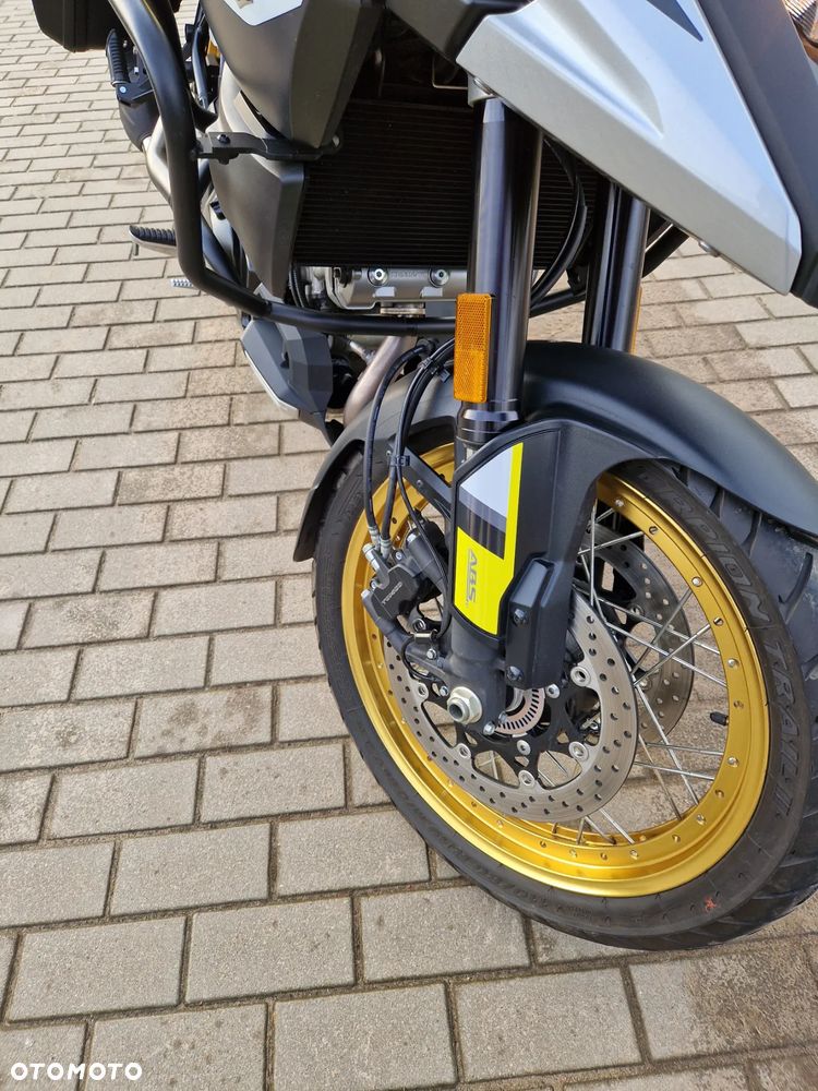 Suzuki V-STROM - 6