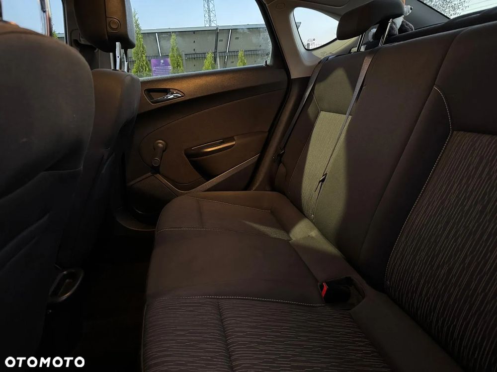 Opel Astra 1.7 CDTI Enjoy - 17