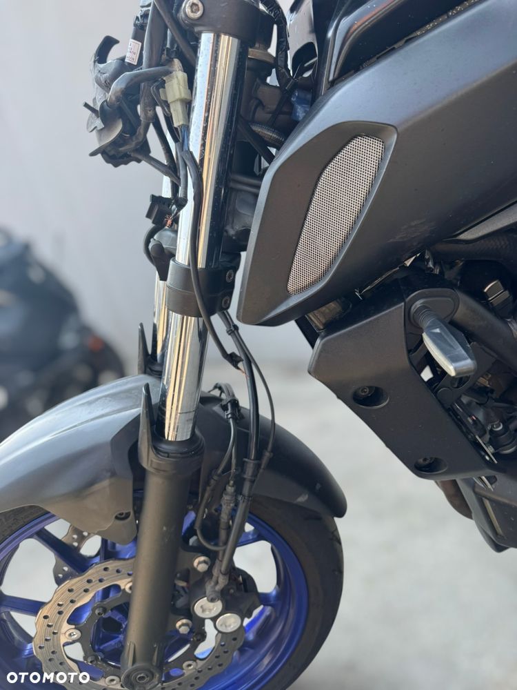 Yamaha MT - 9