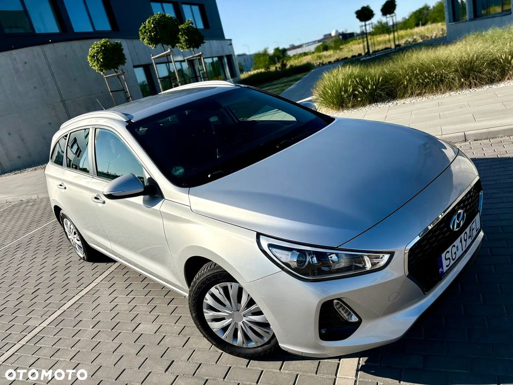 Hyundai i30 1.0 T-GDI Family - 2