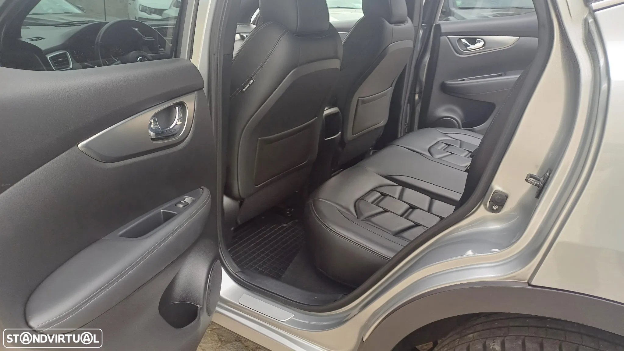 Nissan Qashqai 1.6 dCi Tekna Premium - 25