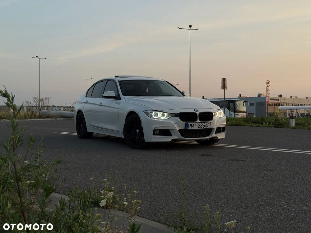 BMW Seria 3 335i xDrive Luxury Line - 16