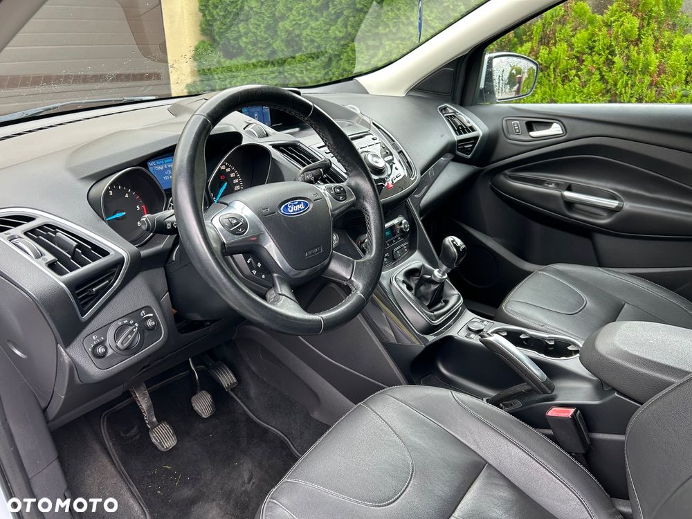 Ford Kuga - 11