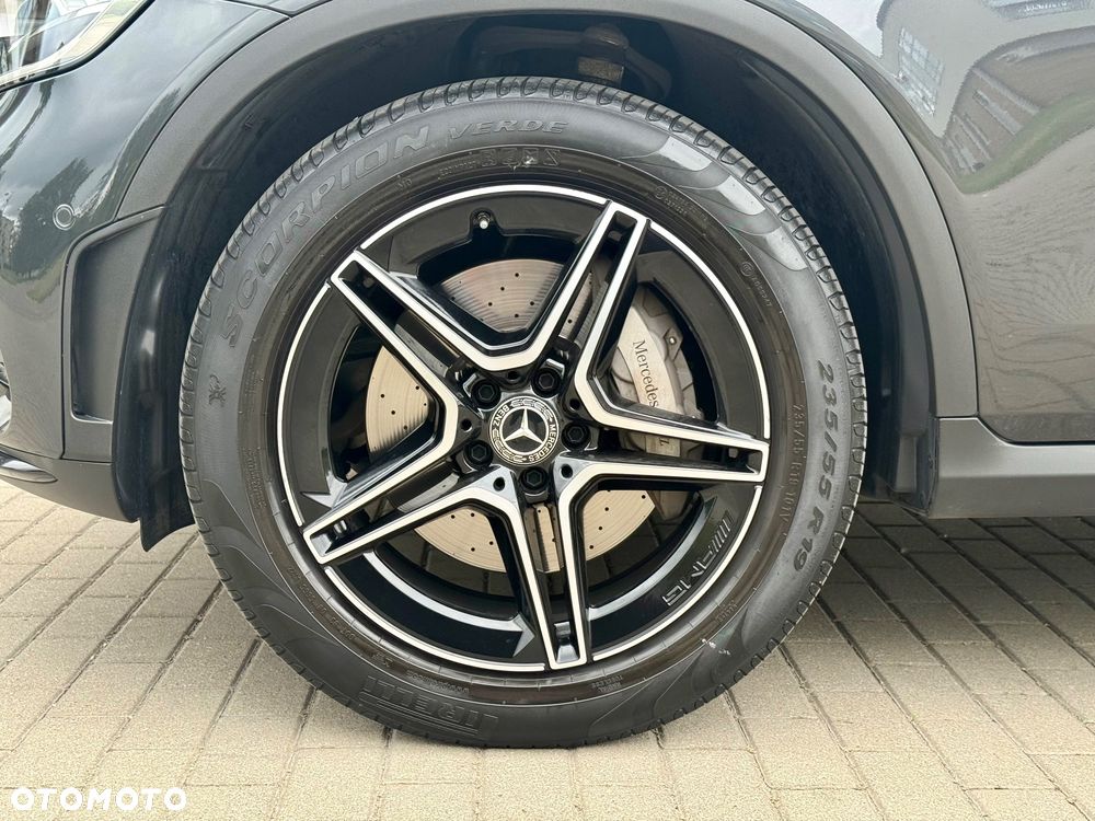 Mercedes-Benz GLC - 15