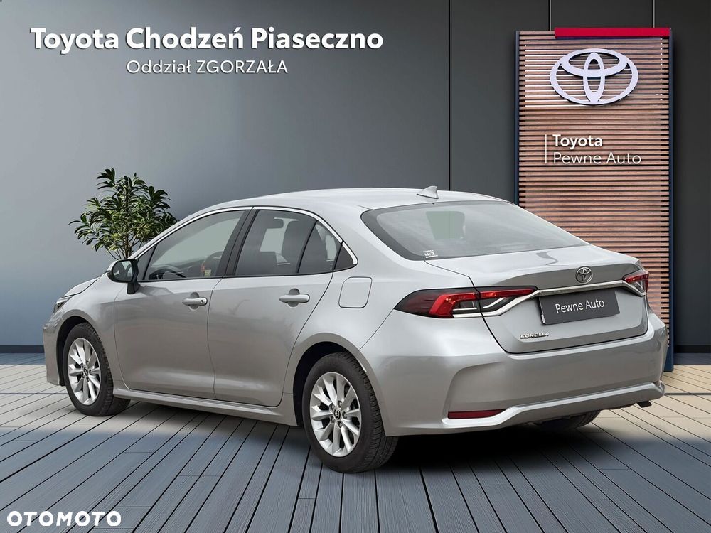 Toyota Corolla - 4