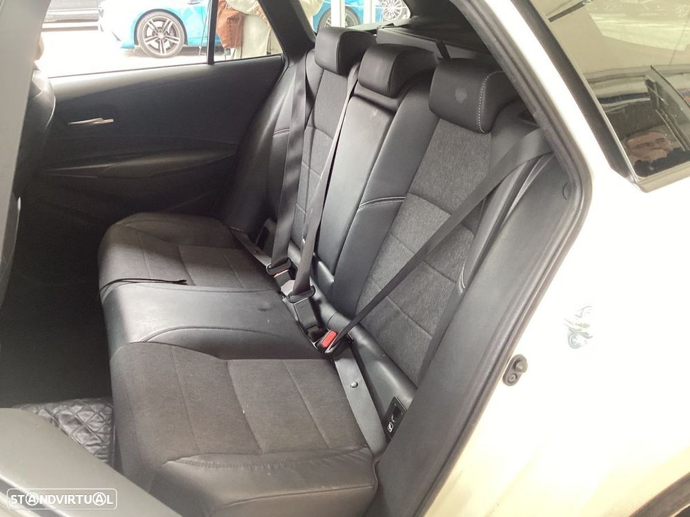 Toyota Corolla 1.8 Hybrid Dynamic - 6