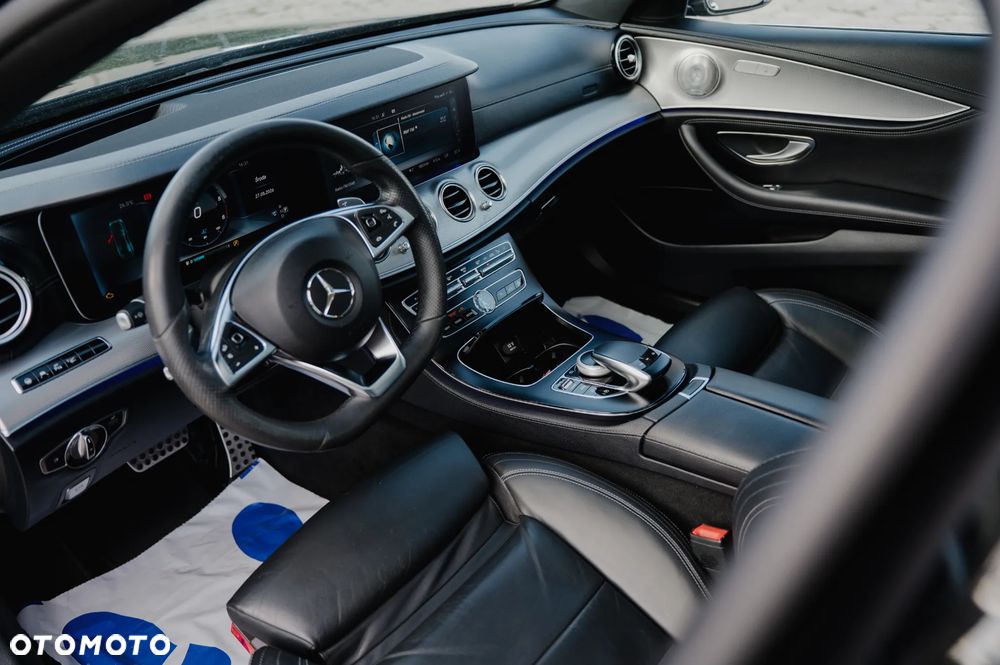 Mercedes-Benz Klasa E 220 d 4-Matic Business Edition 9G-TRONIC - 28
