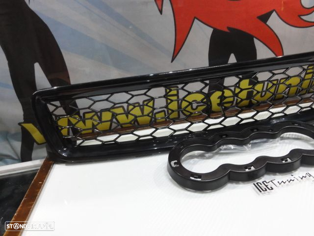 Grelha frontal em plástico Audi A4 B5 1995-2001 RS4 LOOK em preto brilhante - 8