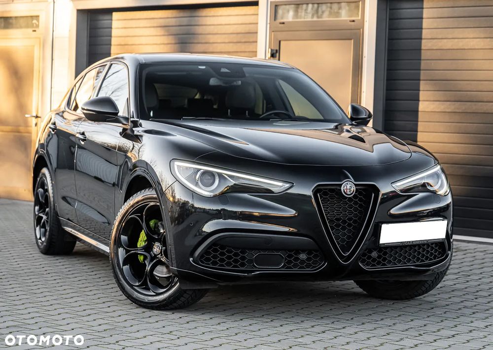 Alfa Romeo Stelvio 2.0 Turbo 16V AT8-Q4 Veloce - 5