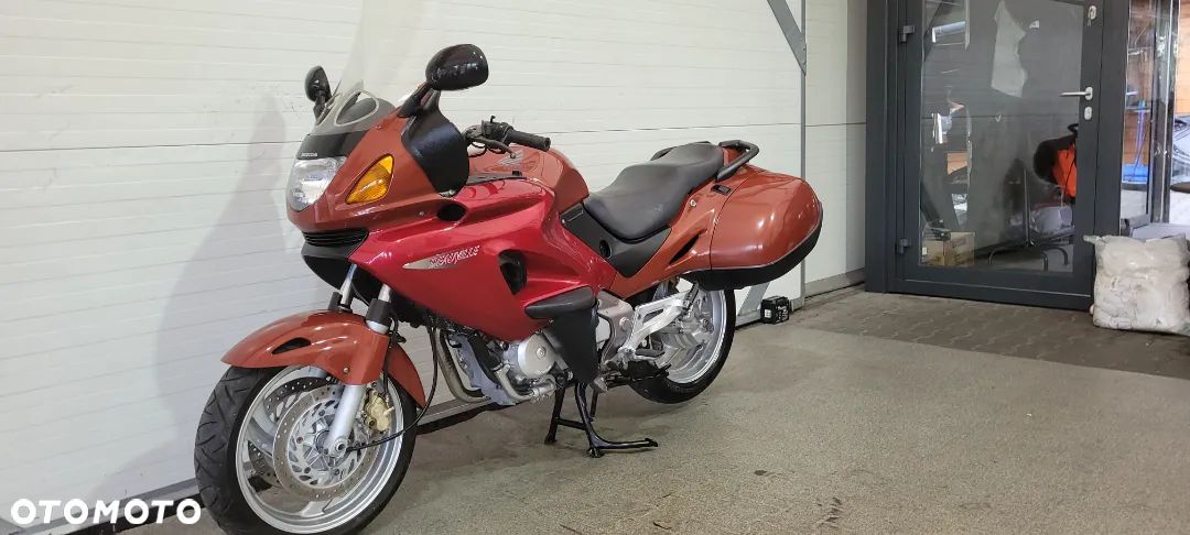 Honda NTV - 1
