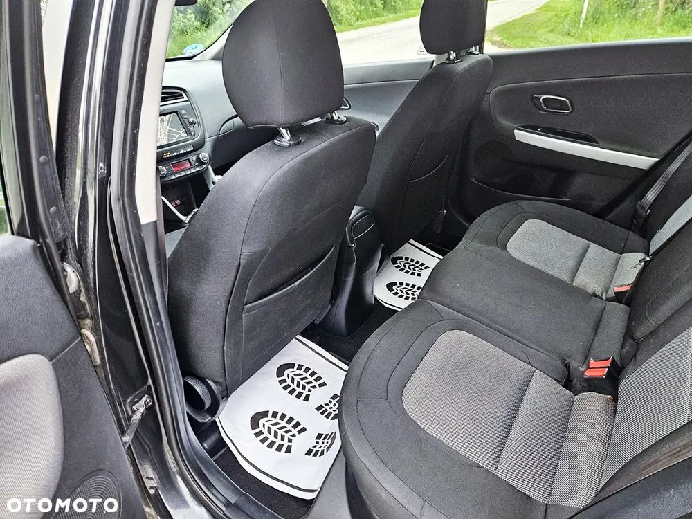 Kia Ceed 1.6 CRDi 136 ISG Spirit - 17