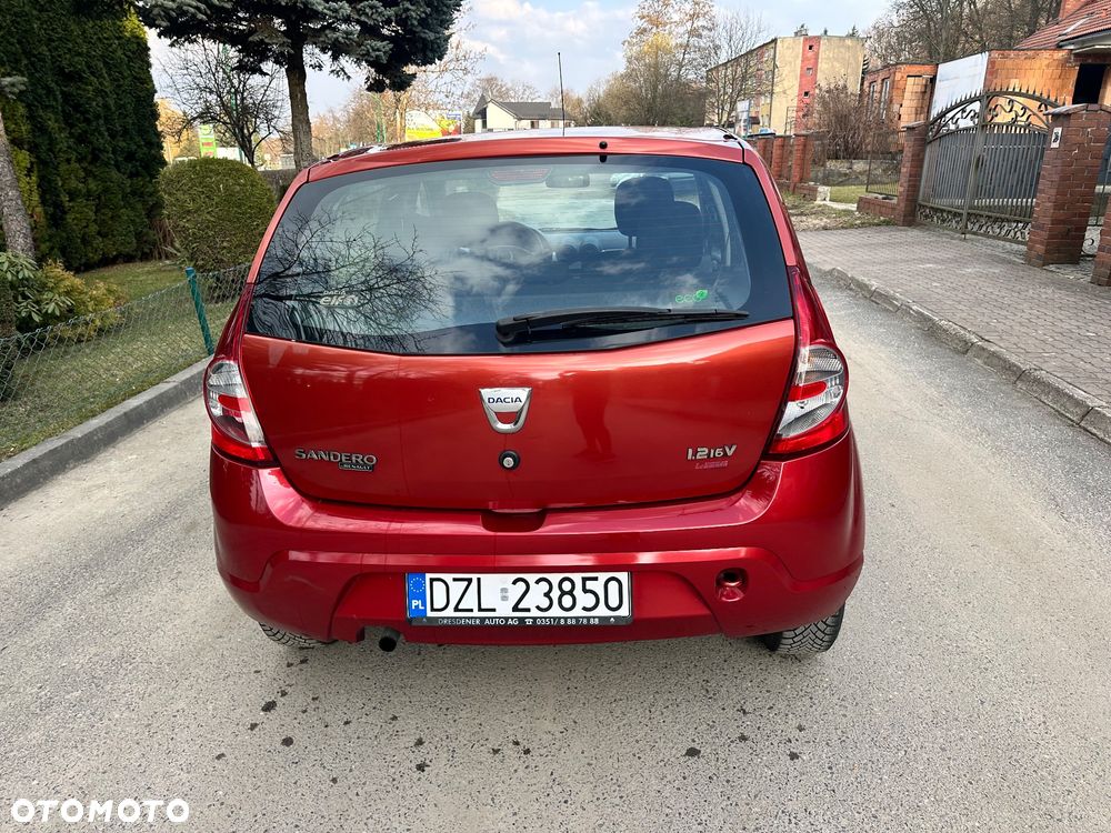 Dacia Sandero 1.2 16V Ambiance - 11