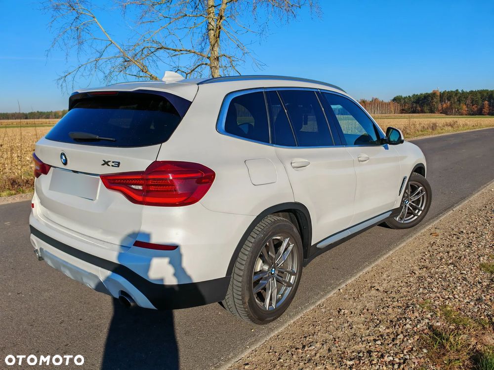 BMW X3 xDrive28i xLine - 4