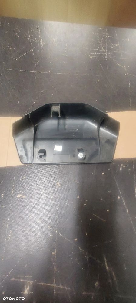 Zaślepka tył klapa vw t6 7E0868629 - 3