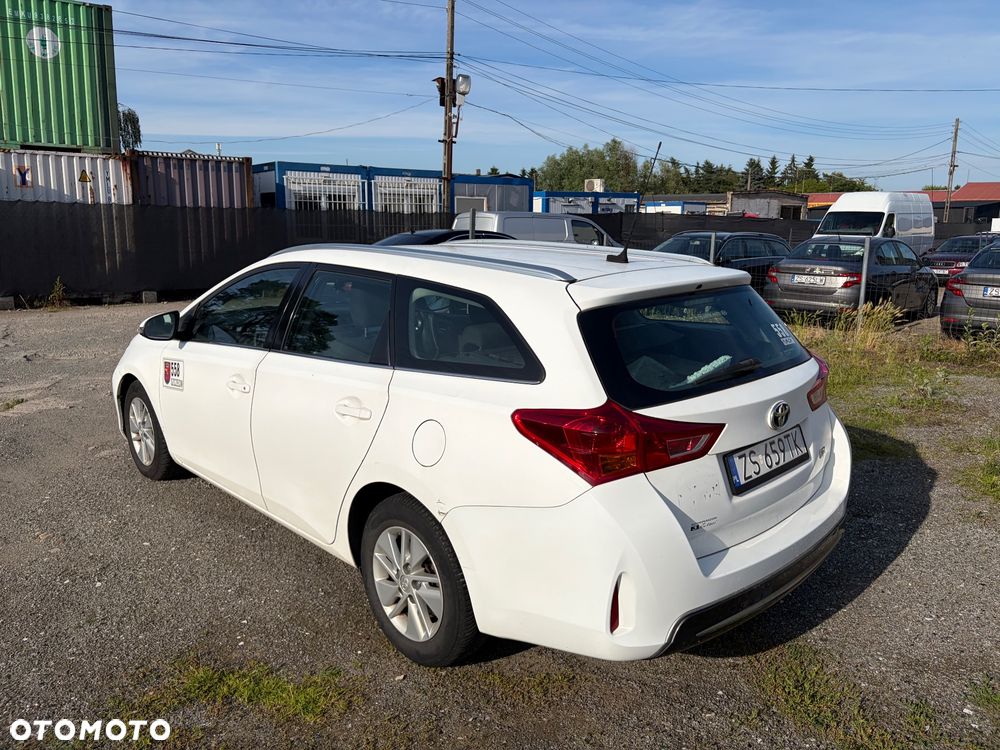 Toyota Auris - 7