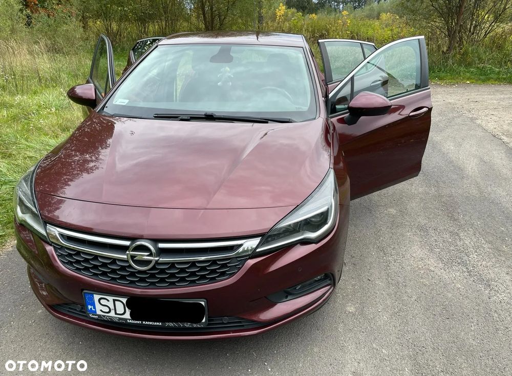 2018 Opel Astra, photograph 1