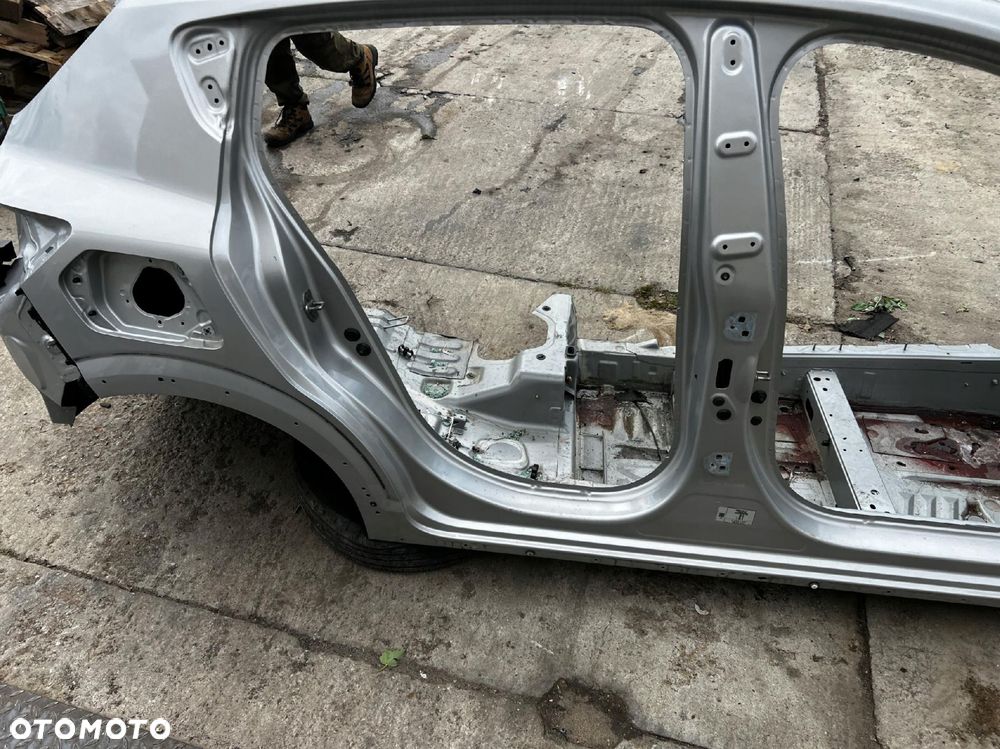 ĆWIARTKA BŁOTNIK PODŁUŻNICA PRÓG BOK PRAWY DACIA SANDERO III STEPWAY - 15