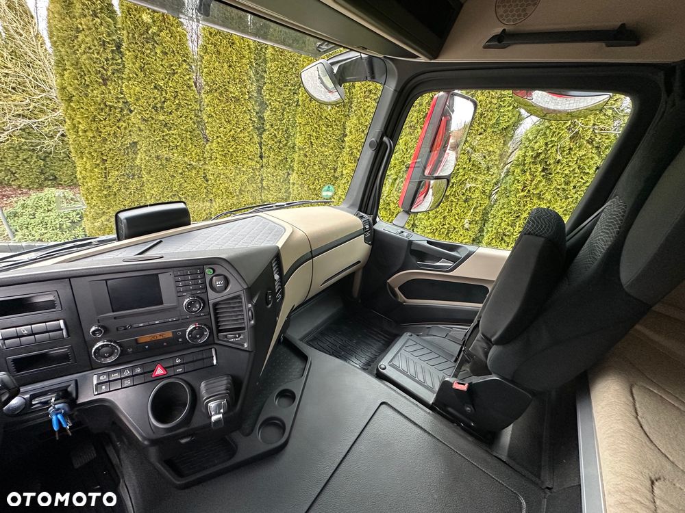 Mercedes-Benz / ACTROS / NOWA ZABUDOWA / 148 TYS.KM. / NAJAZD / LAWETA / - 31