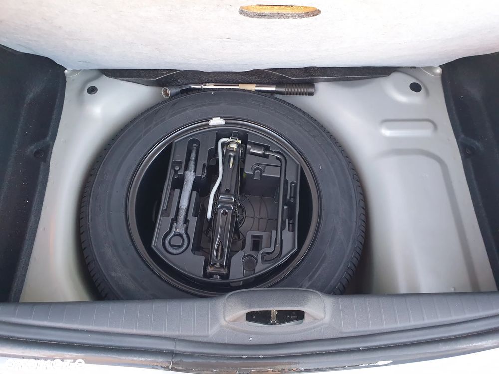 Peugeot 208 1.2 PureTech Active - 14